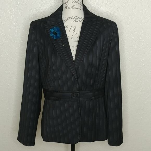 Signature by Larry Levine Blazer with Brooch Size 8 - Picture 1 of 7